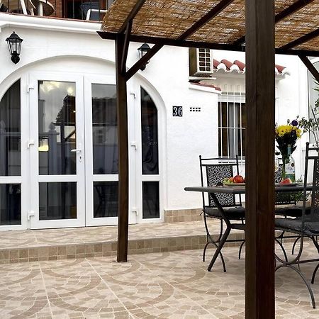 Lux Apartment Lago Jardin, 2, Torrevieja อาลิกันเต ภายนอก รูปภาพ