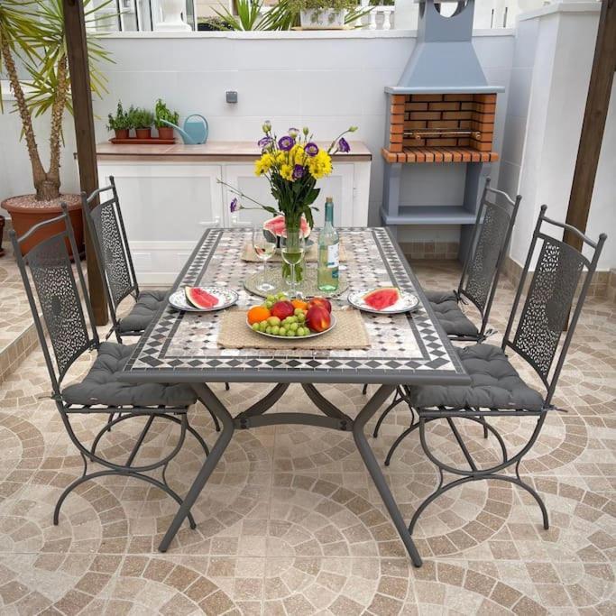 Lux Apartment Lago Jardin, 2, Torrevieja อาลิกันเต ภายนอก รูปภาพ