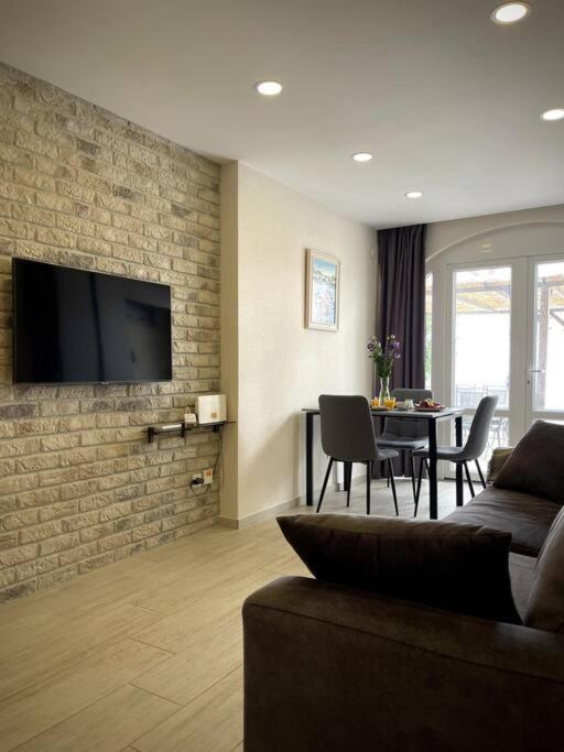 Lux Apartment Lago Jardin, 2, Torrevieja อาลิกันเต ภายนอก รูปภาพ